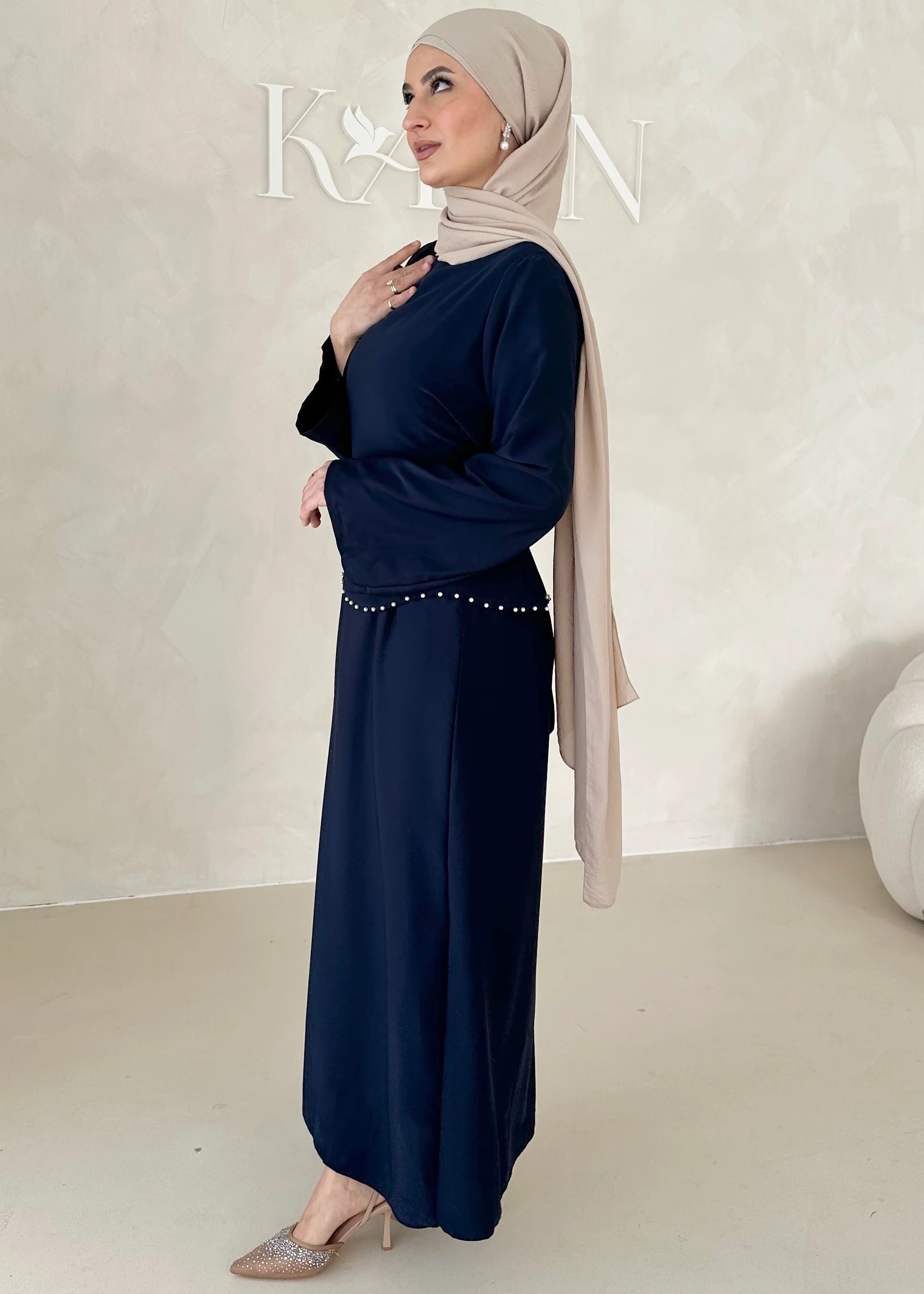 Zweilagiges Pearl Kleid - Image 26