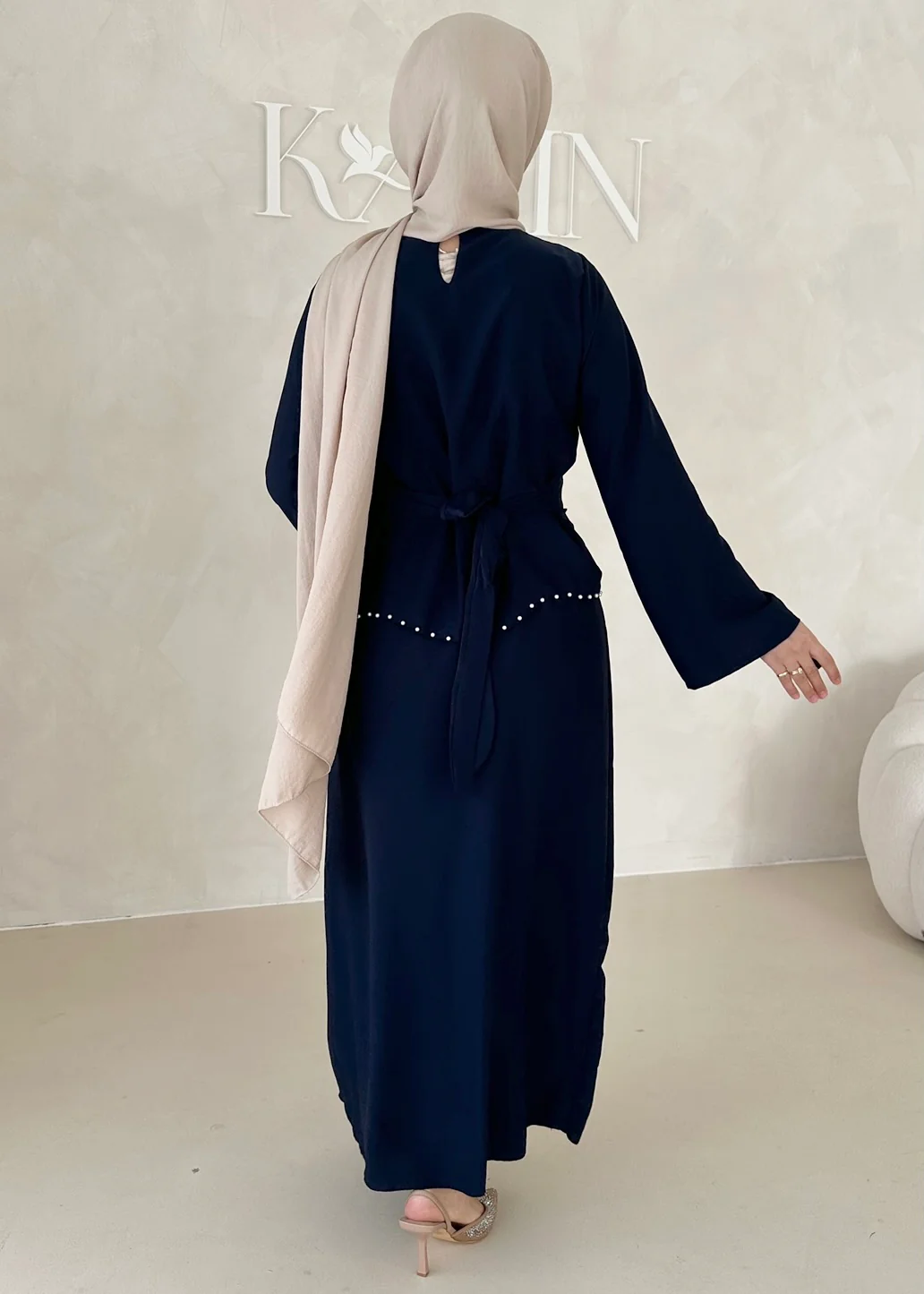Zweilagiges Pearl Kleid - Image 27
