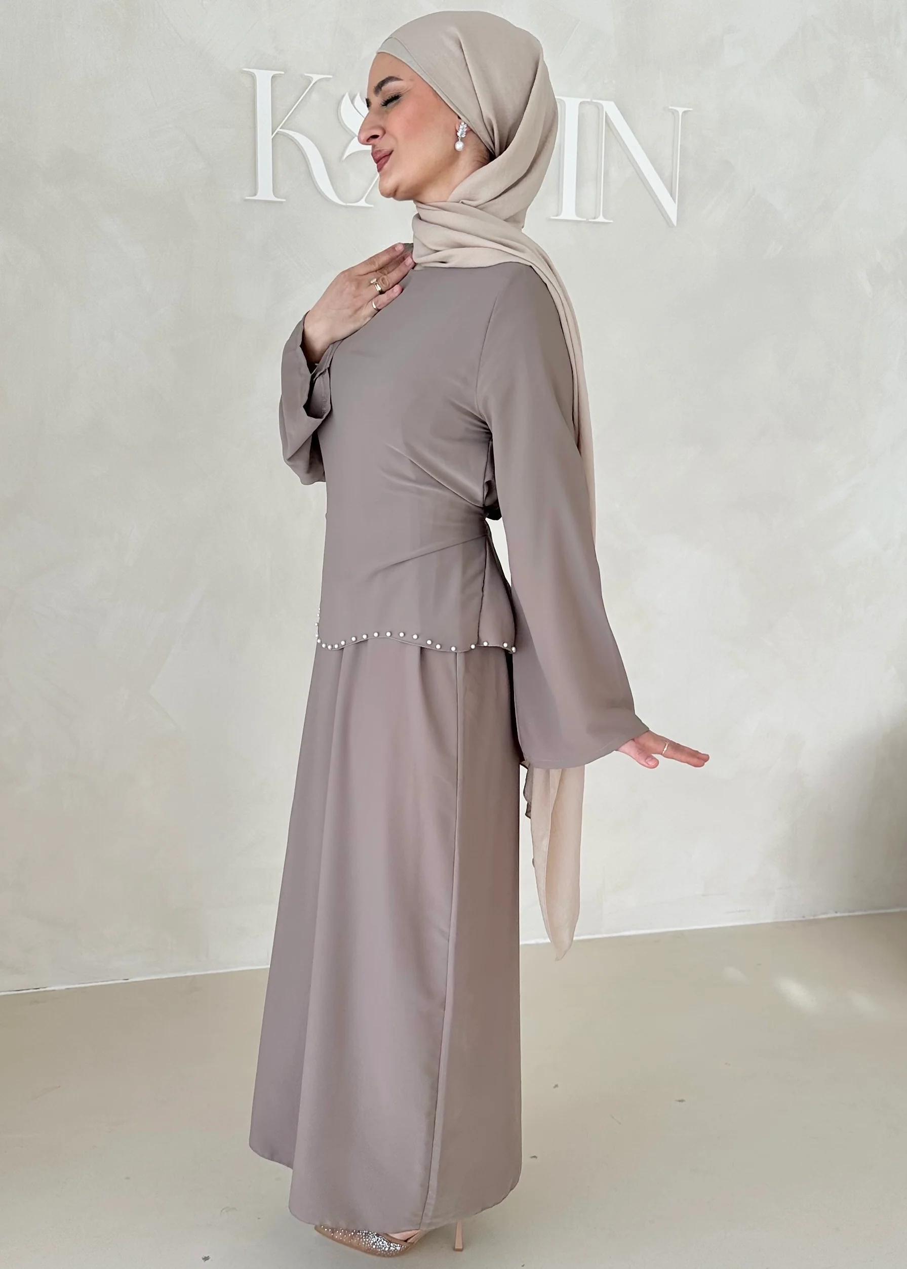 Zweilagiges Pearl Kleid - Image 8